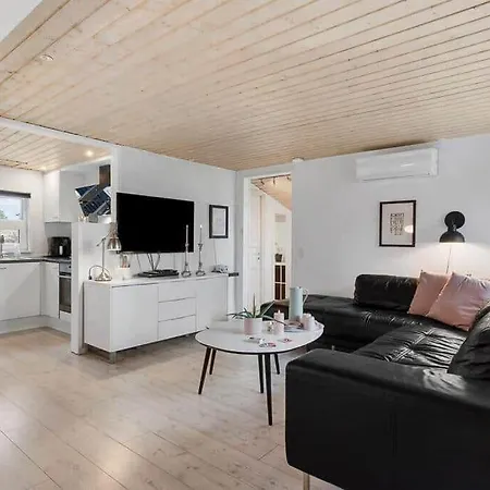 Ferienhaus Bl1253-blokhus-frederiksensvej-27 *